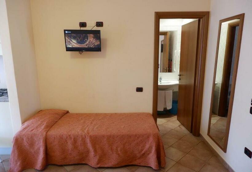 Студия Стандарт, Residence I Tusci