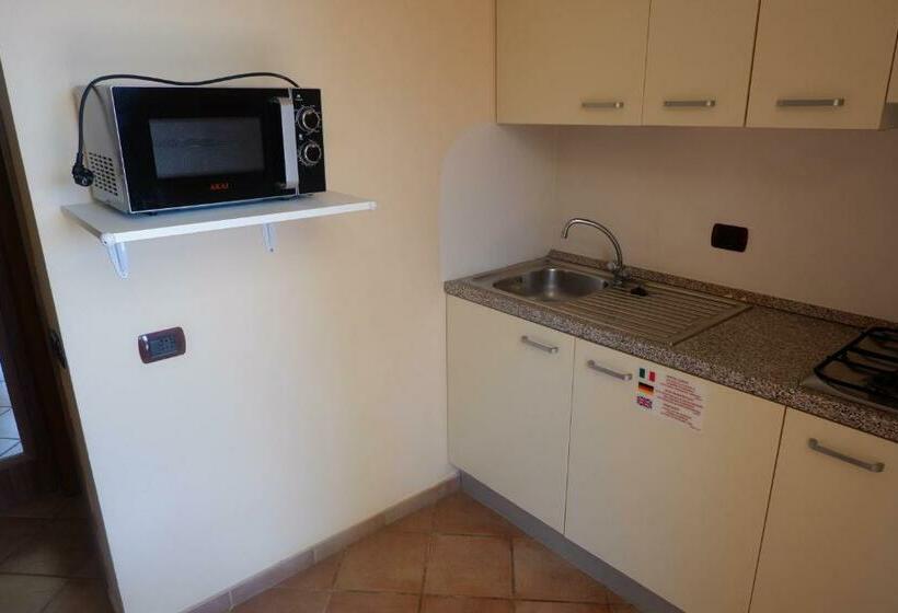 スタンダードスタジオ, Residence I Tusci