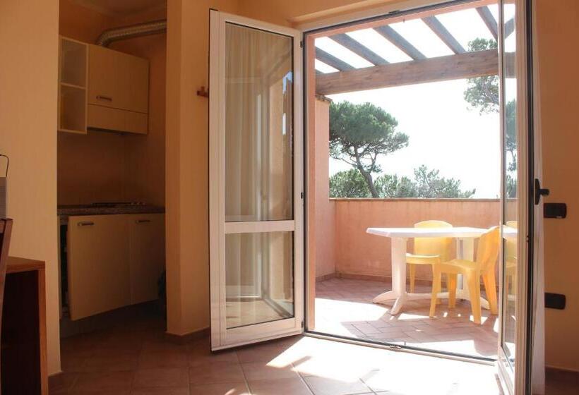 Апартаменты 1 Спальня Вид на Море, Residence I Tusci