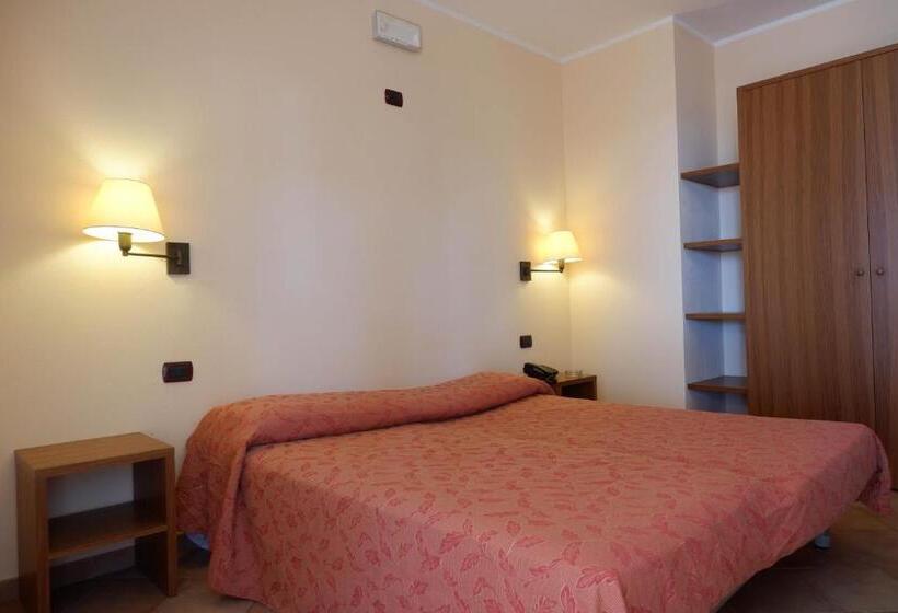 דירת חדר נוף לים, Residence I Tusci