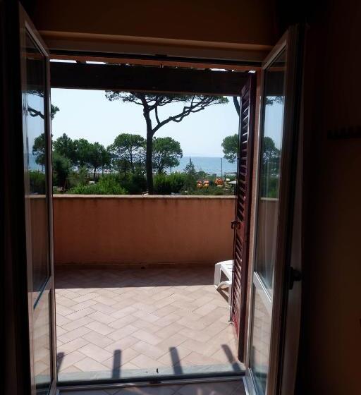 דירת חדר נוף לים, Residence I Tusci