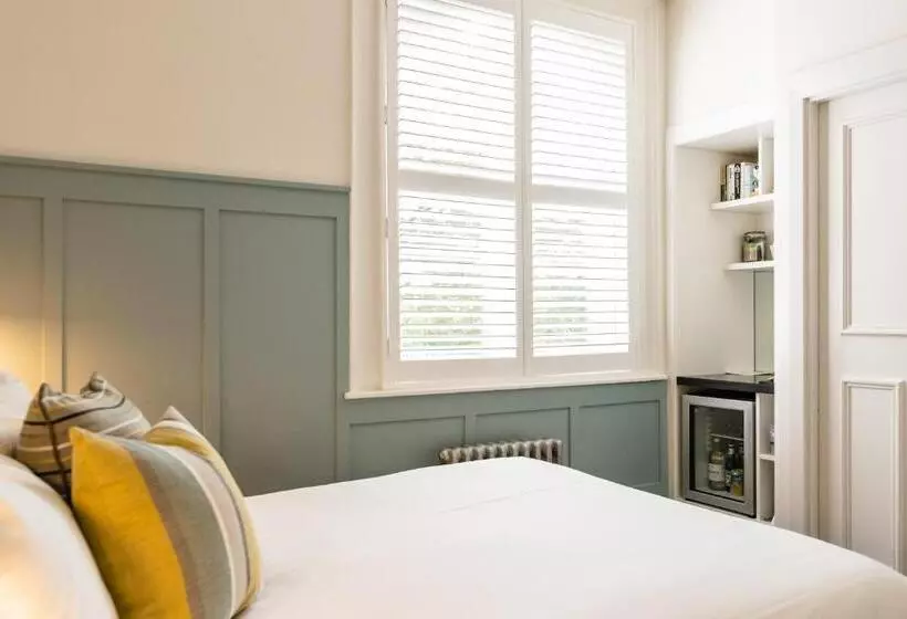اتاق استاندارد, Didsbury House