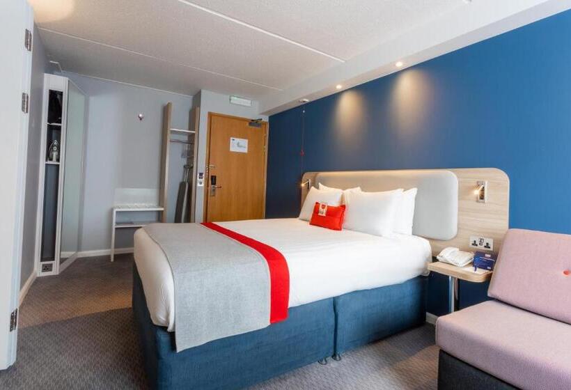 חדר סטנדרט מותאם לאדם עם מוגבלויות, Holiday Inn Express Glasgow City Ctr Theatreland, An Ihg