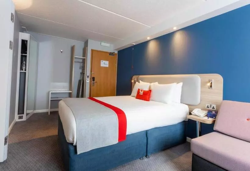 اتاق استاندارد برای معلولان, Holiday Inn Express   Glasgow   City Ctr Theatreland, An Ihg