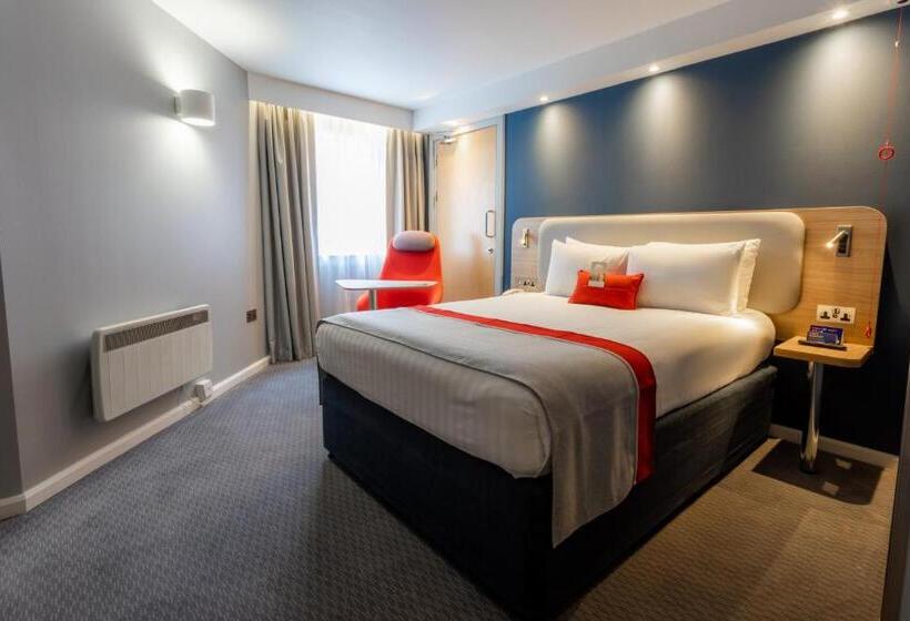 חדר סטנדרט מותאם לאדם עם מוגבלויות, Holiday Inn Express Glasgow City Ctr Theatreland, An Ihg