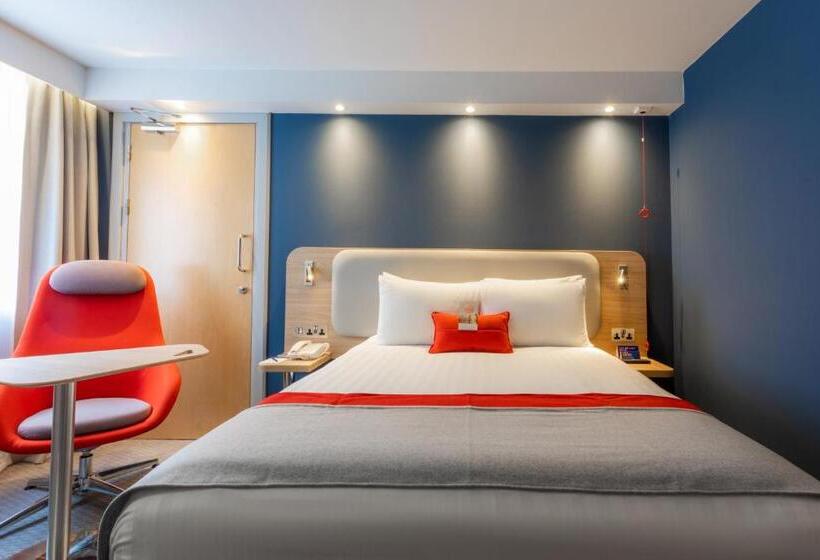 חדר סטנדרט מותאם לאדם עם מוגבלויות, Holiday Inn Express Glasgow City Ctr Theatreland, An Ihg