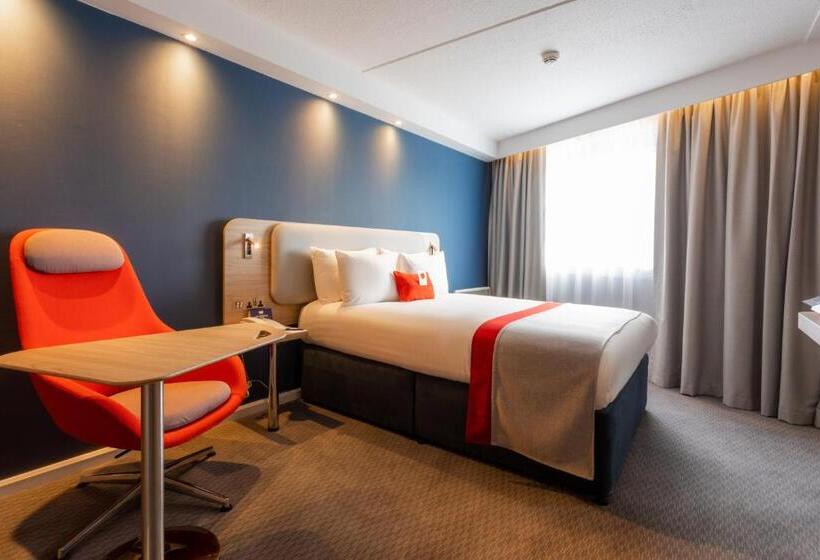 חדר סטנדרט עם מיטת קינג, Holiday Inn Express Glasgow City Ctr Theatreland, An Ihg