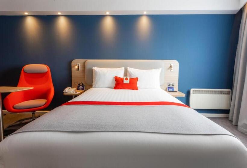 חדר סטנדרט עם מיטת קינג, Holiday Inn Express Glasgow City Ctr Theatreland, An Ihg