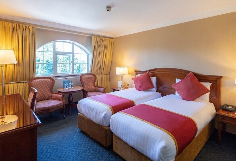 غرفة كلاسيكية, Killarney Avenue