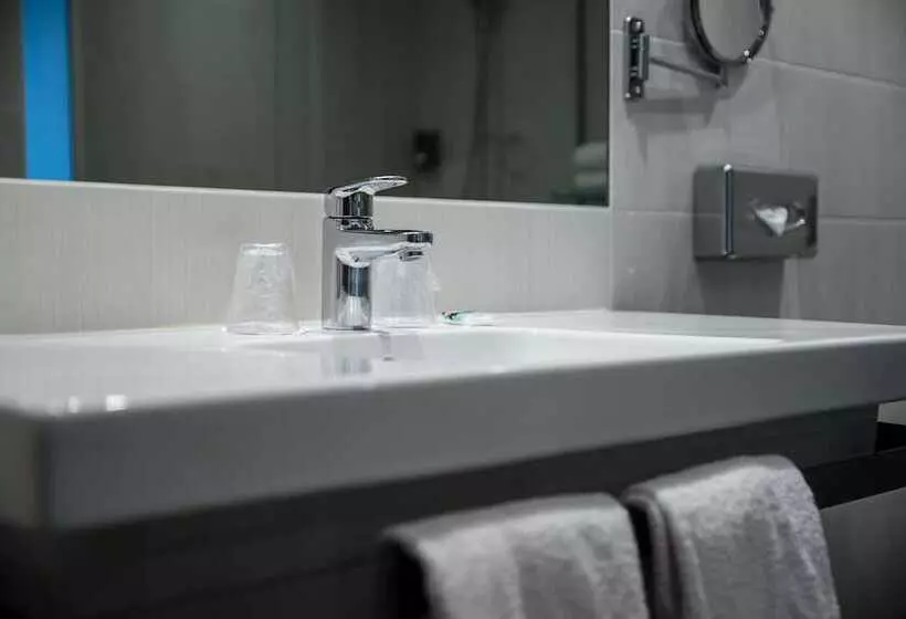 اتاق استاندارد با تخت دوبل, Mercure Dinan Port Le Jerzual