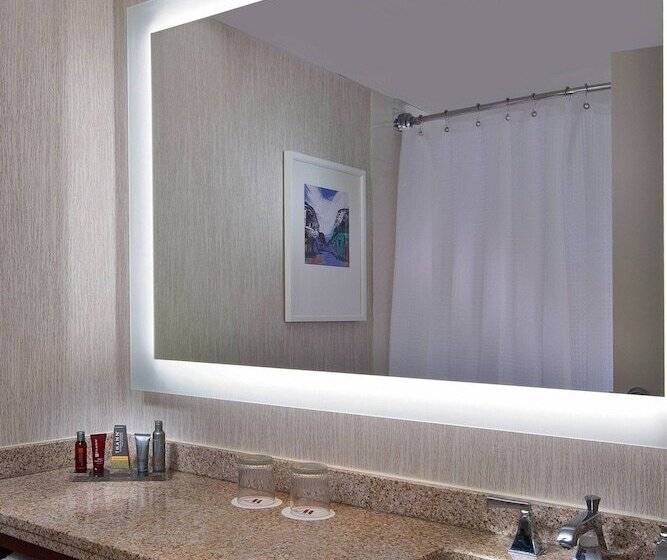 اتاق استاندارد با تخت دوبل, New Orleans Marriott