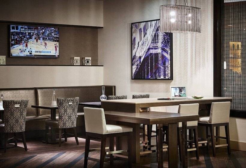 클럽 룸, New Orleans Marriott