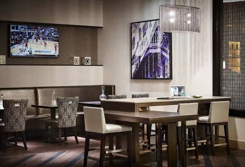 クラブルーム, New Orleans Marriott