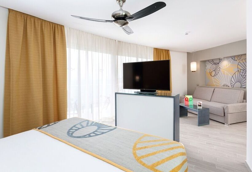 سوییت جونیور با چشمانداز دریا, Hotel Riu Vistamar - All Inclusive