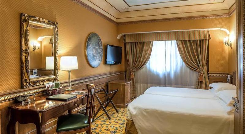 Camera Superiore, River Palace