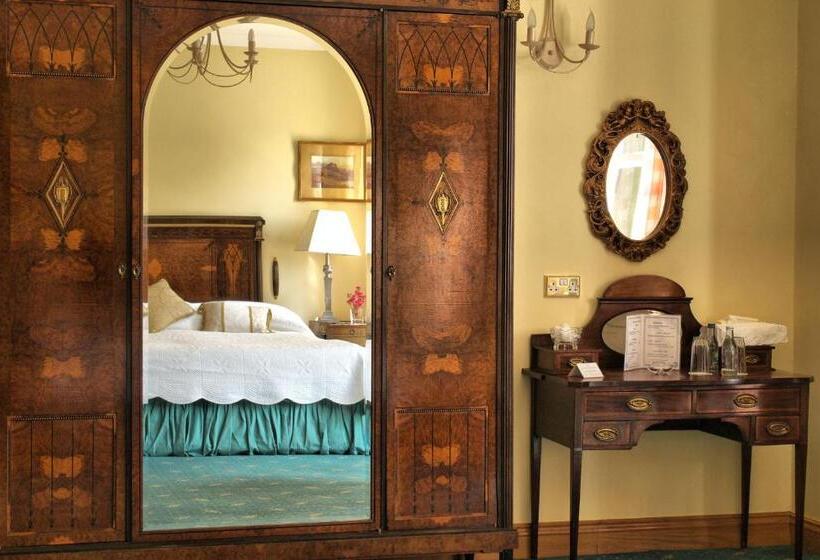 غرفة قياسية فردية, Seaview House