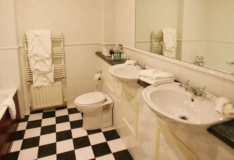 سوییت جونیور, Sheedys Boutique Hotel & Restaurant
