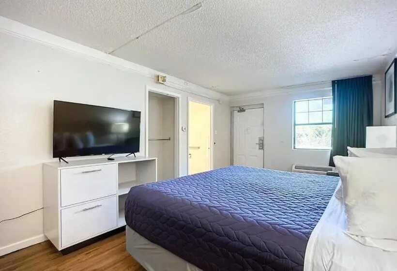 身障者適用キングサイズベッドルーム, Stayable Jacksonville North