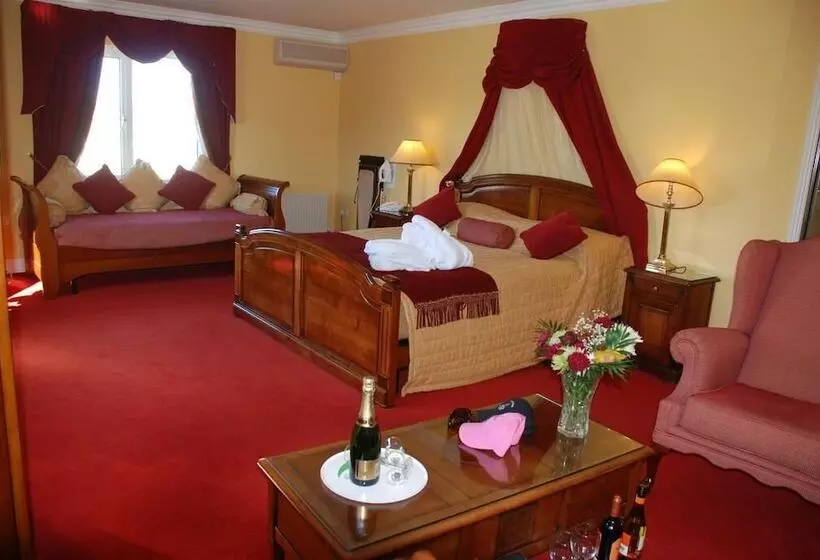 سوییت جونیور, The 19th Golf Lodge