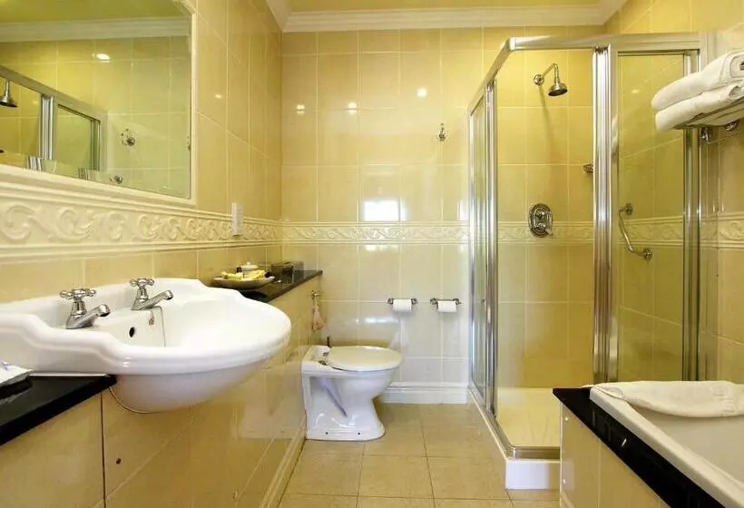 اتاق سوپریور با تخت بزرگ, The 19th Golf Lodge