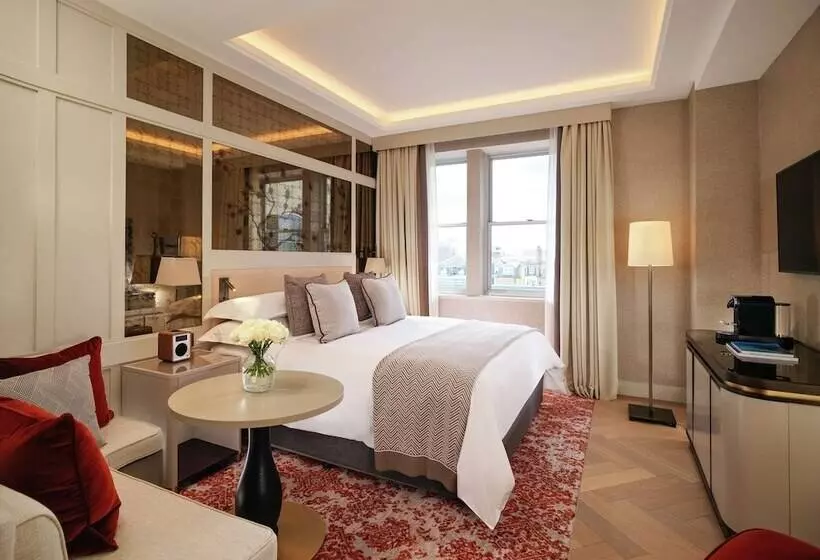 اتاق لوکس با تخت بزرگ, The Biltmore Mayfair