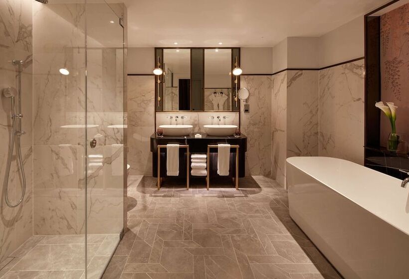 스위트, The Biltmore Mayfair