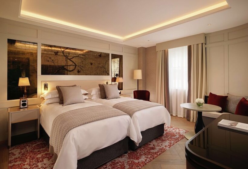 디럭스 룸, The Biltmore Mayfair