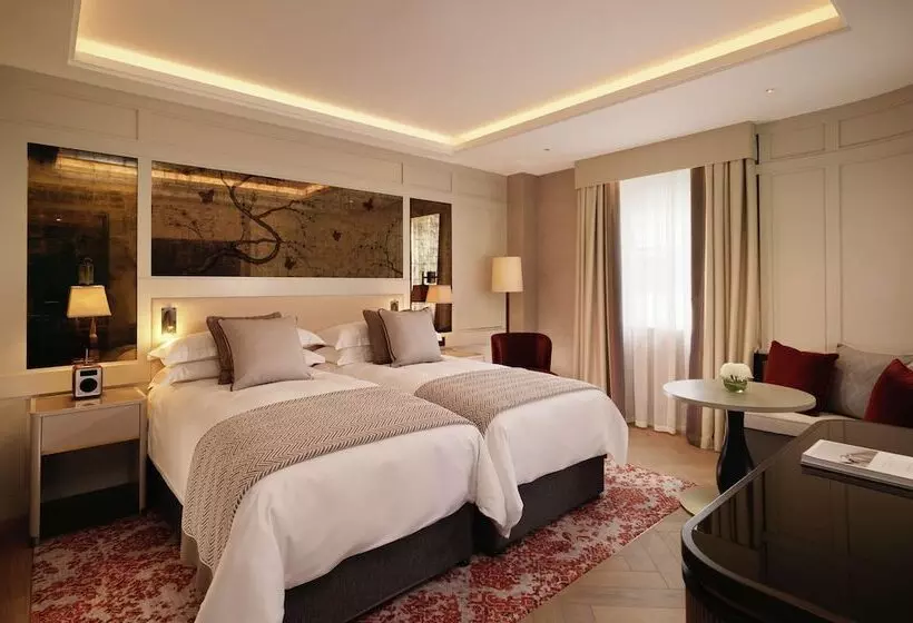 اتاق لوکس, The Biltmore Mayfair