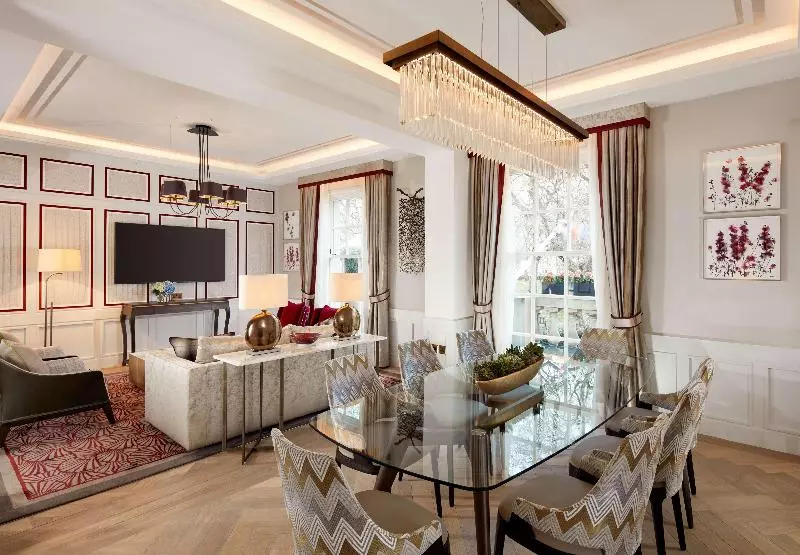 سوییت, The Biltmore Mayfair