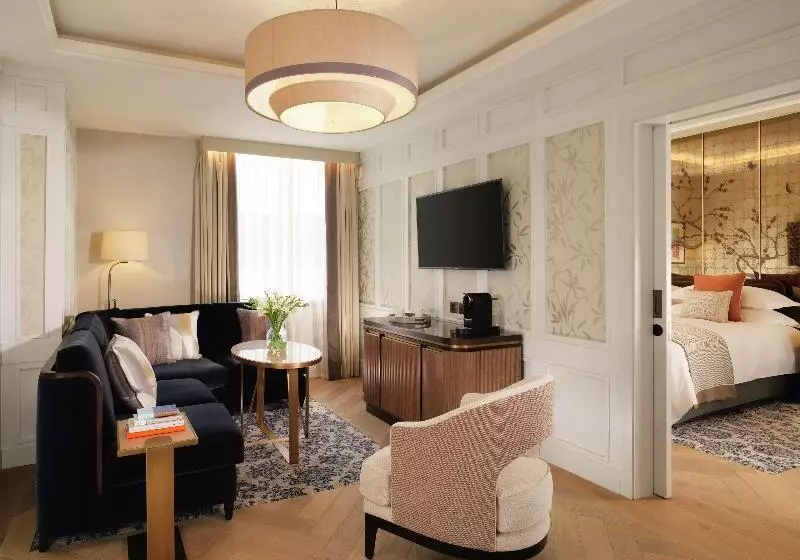 سوئیت با تخت بزرگ, The Biltmore Mayfair