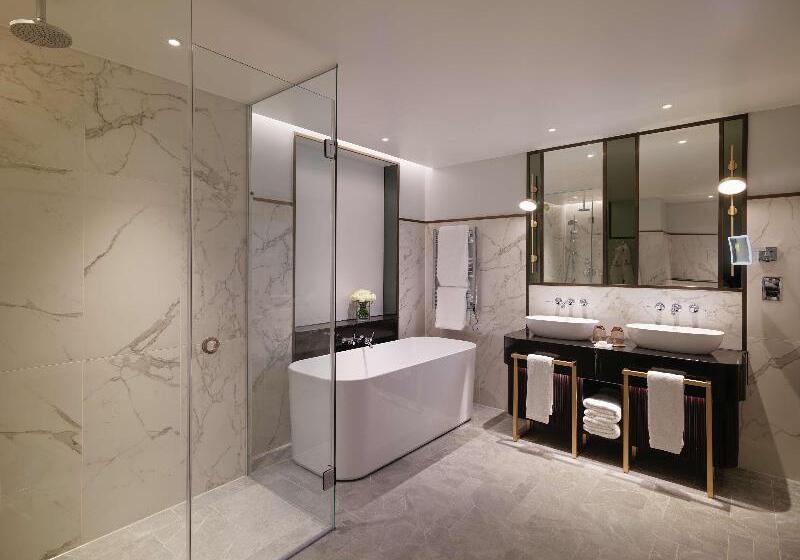 스위트 킹사이즈 침대, The Biltmore Mayfair