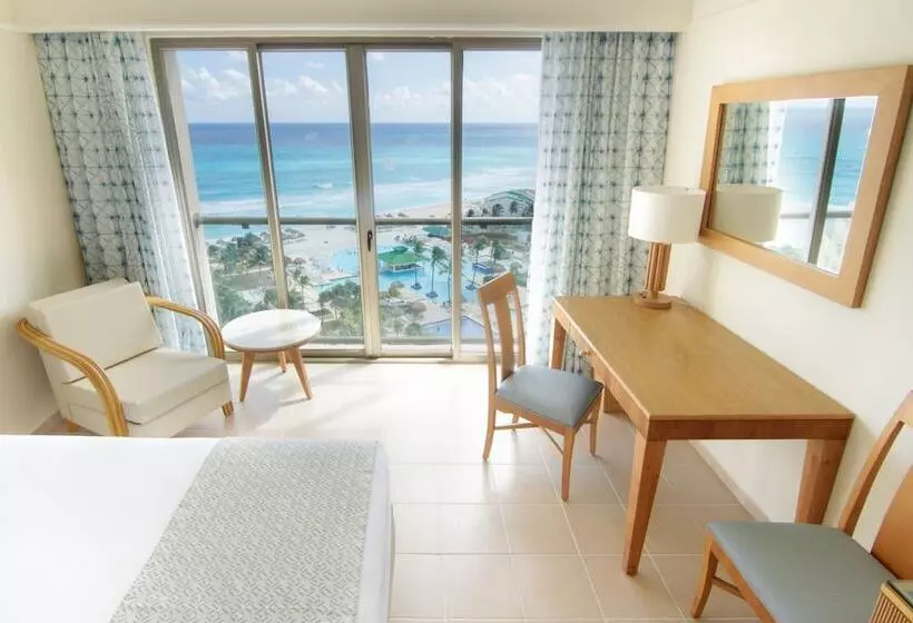 オーシャンビューのプレミアムルーム。, Iberostar Selection Cancún