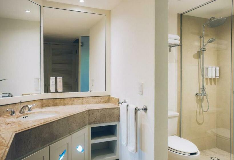 غرفة قياسية إطلالة جانبية علي البحر, Iberostar Selection Cancún