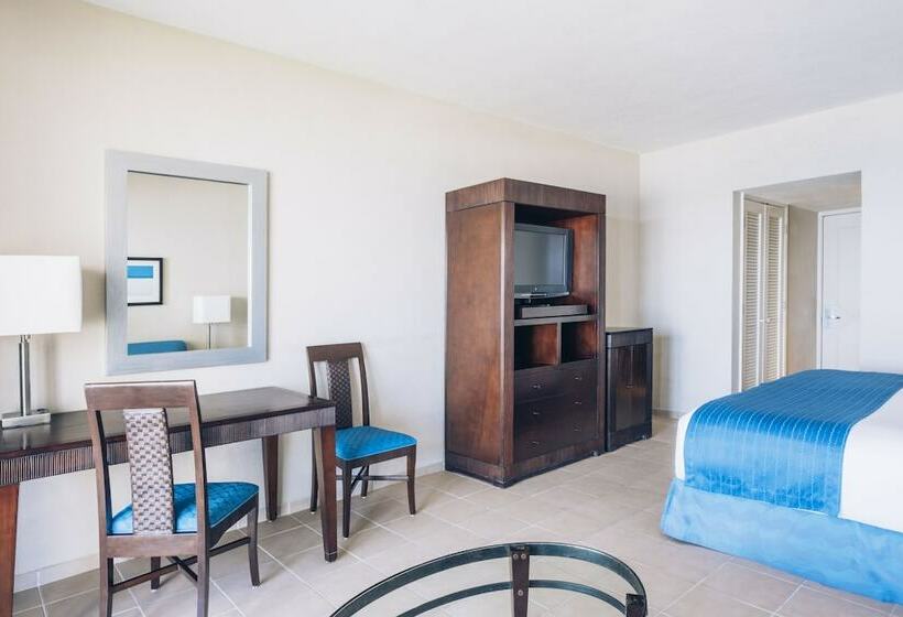 غرفة قياسية إطلالة جانبية علي البحر, Iberostar Selection Cancún
