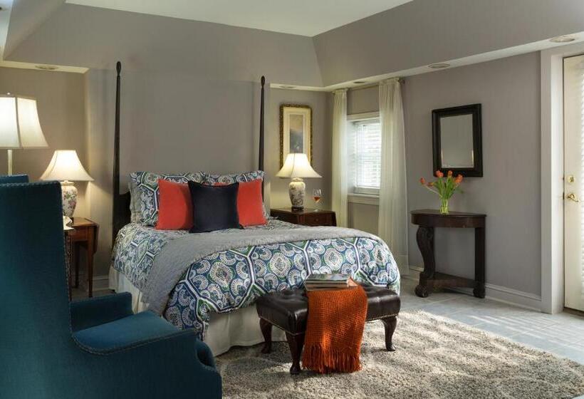 デラックスルーム, The Inn & Tavern At Meander