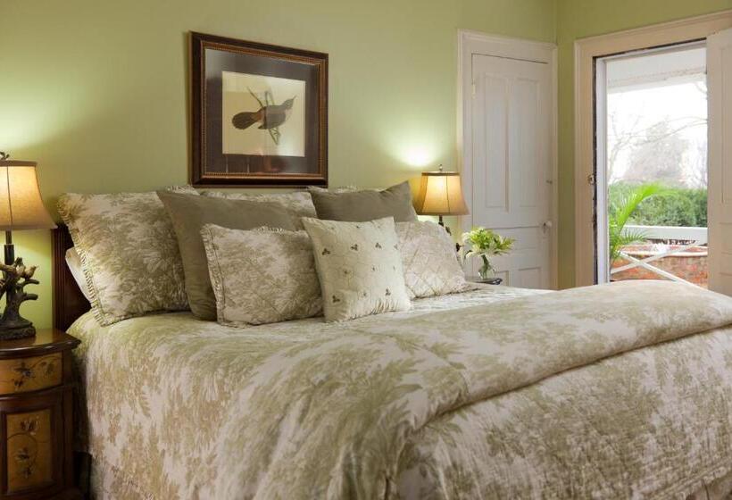 キングサイズベッドのデラックスルーム, The Inn & Tavern At Meander