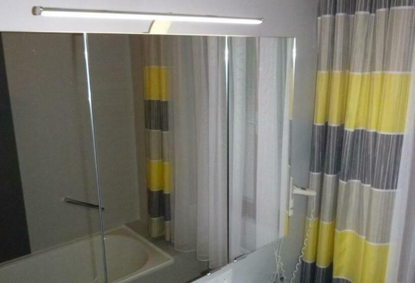 Четырехместный Номер Стандарт, Pension Wildental