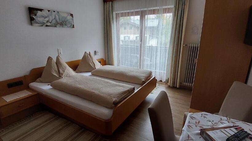 Четырехместный Номер Стандарт, Pension Wildental