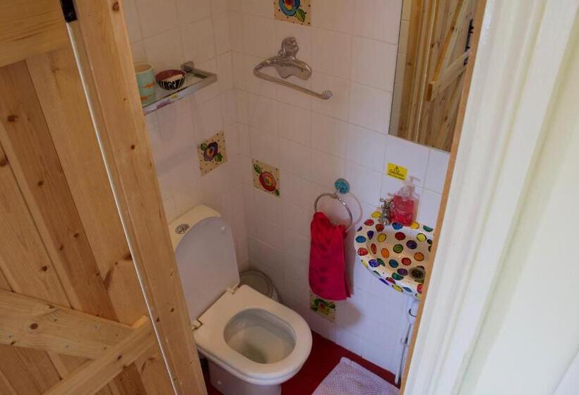 Номер Стандарт Вид на Море, Western House