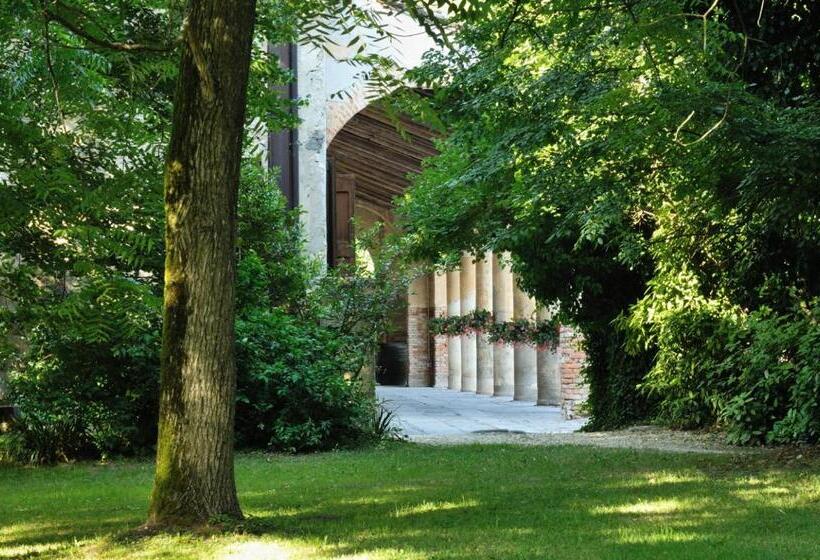 חדר דופלקס, Frassanelle