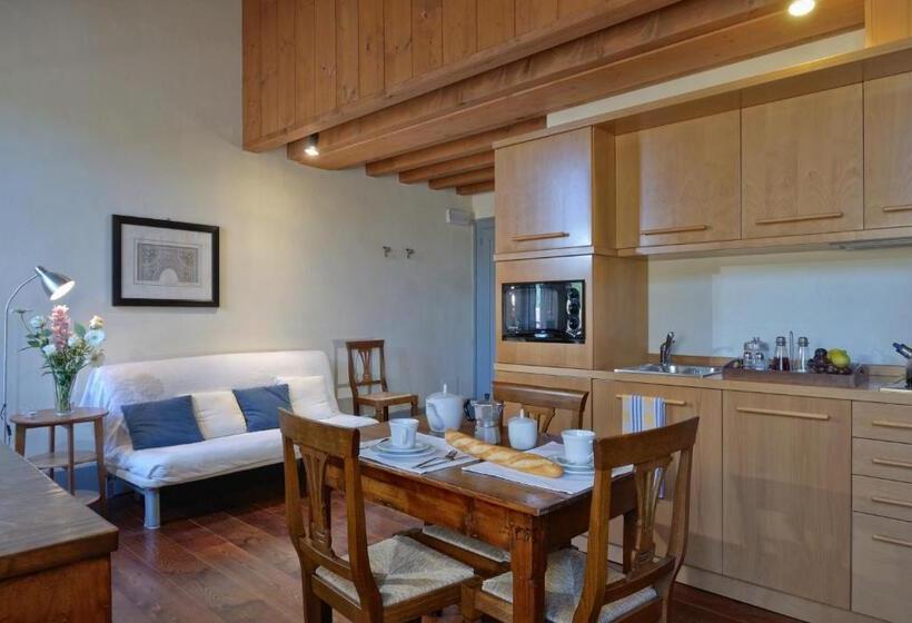 דירת חדר, Frassanelle