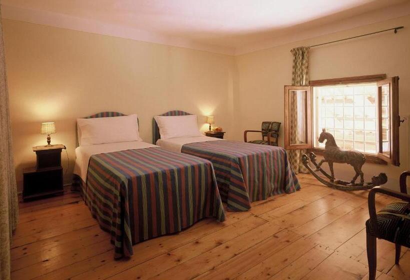 דירת שלושה חדרים, Frassanelle