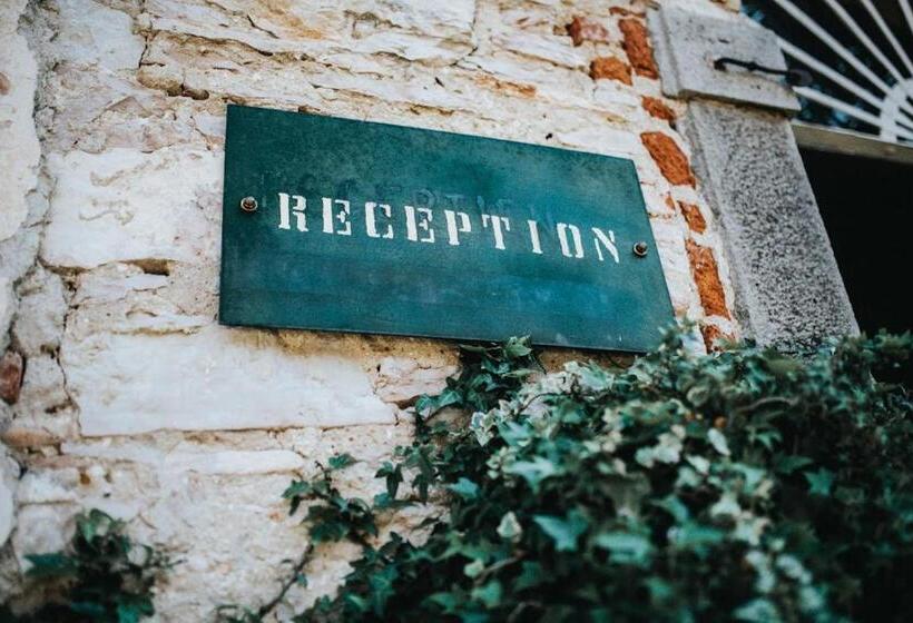 וילה בת 2 חדרי שינה, Frassanelle