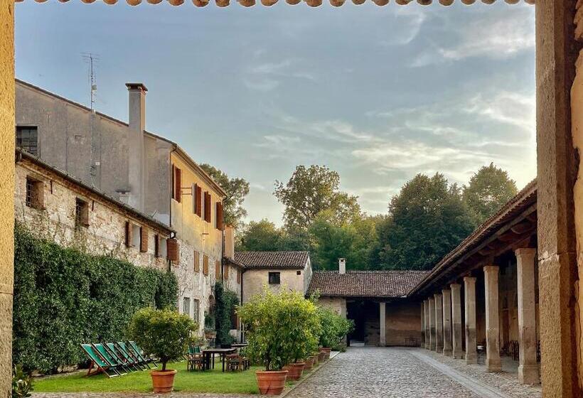 וילה בת 2 חדרי שינה, Frassanelle