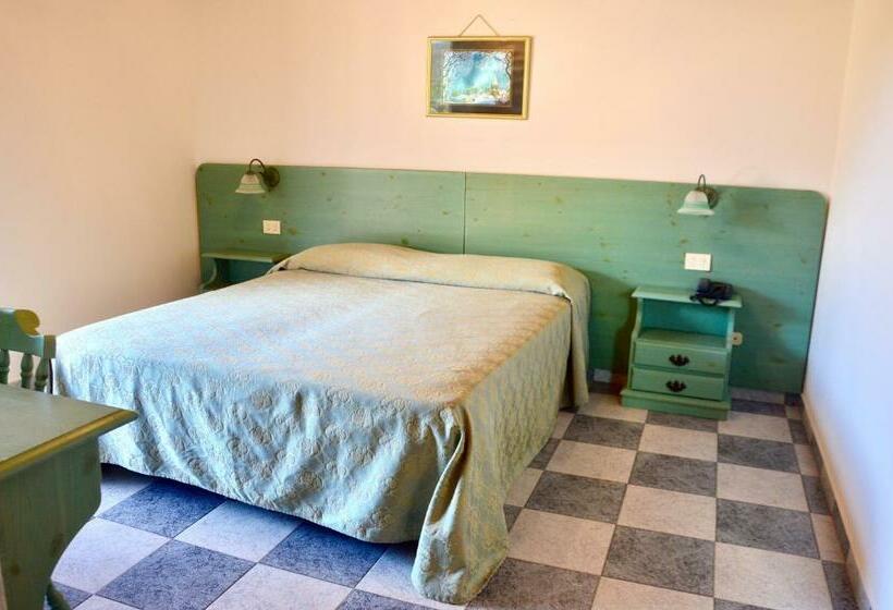 חדר סטנדרט עם מרפסת, Golfo Del Leone