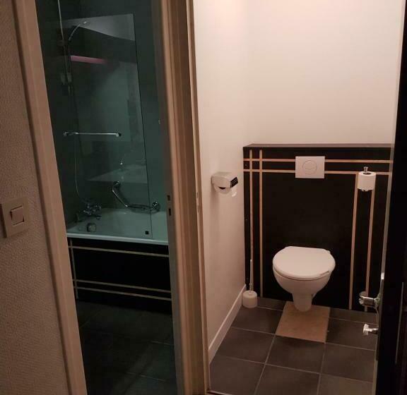 三人经典房间, Hôtel Les Rives D'allier