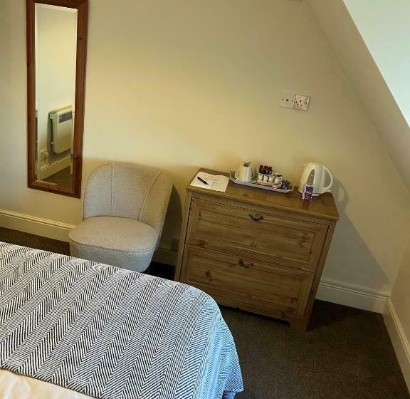 غرفة قياسية, The Corrie