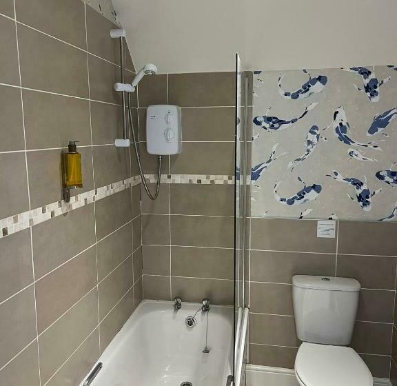 غرفة ديلوكس سرير كينج, The Corrie