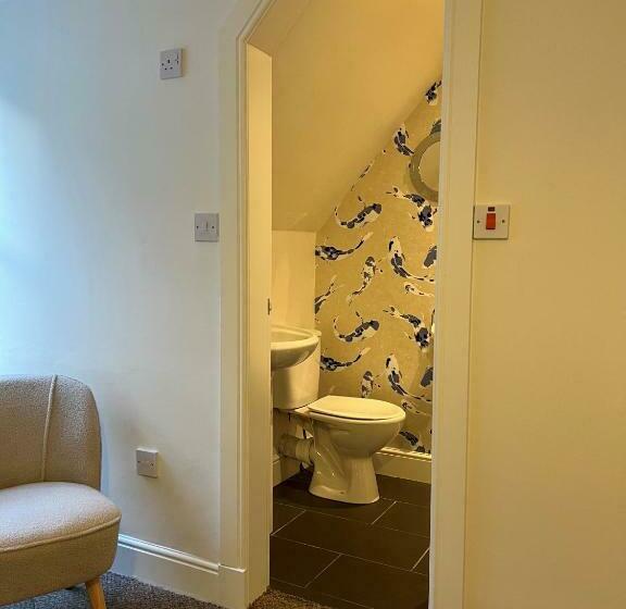 غرفة قياسية فردية, The Corrie