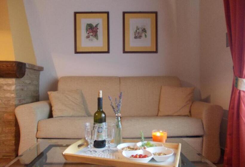 דירת חדר, Poggio Al Palio